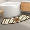 Tapis de salle de bain en forme d'arc en forme d'arc ventilateur de salle de bain en forme de tapis de salle de bain absorbant rapidement salle de douche de sol en peluche