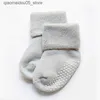 秋の冬には、新生児のために、子供の靴下3組子供を身に着けている男の子の女の子は、スリップQ240413を着ています