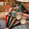 Montre-bracelets Fashion Women's Watchs Simple Vintage Small Watch 2024 Luxury Le cuir en cuir Strip Step Sports Casual Sports Clock