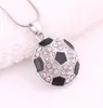 Neuankömmlinge Fußball Pendant Halsketten WM -Fans Sport Kristall Strassfußball Charm Chains für Frauen Männer Mode Juwely3603514