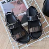 Designer dames sandalen mannen stof glijbanen sandaal wit lederen glijbanen gesp gloopend slippers mode klassieke riem plat lederen canvas letter rubber