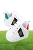 Diseñador recién nacido Biños Biños Niños First Walkers Niños Niños infantiles Pu zapatillas PU Baby Prewalker Soft Sole White Shoes1352260