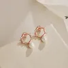 Kolczyki S925 Silver Ear Studs Pearl Zirconia inkrustowane z cierniami Eleganckie i unikalne biżuterię do kolczyków dla kobiet