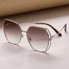 2024 Novos óculos de sol designers de luxo Marca da moda Moda Moda Polarizada de alta qualidade Metal Frame Sunglasses para os óculos femininos dirigir ao ar livre