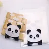 Present Wrap Design 100st/Lot 10x13cm Christmas Cadeau Zakjes Year Cookies Packaging med söta panda självhäftande väskor