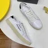 Chaussures de designer Sneakers courtiers Men Trainers Vérite plate-forme en cuir brodé Sneaker Signature du logo avec taille de boîte 38-46