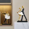 Decorative Figurines Lovers Decoration Bed Room Decor Wedding Gifts Sculptures Figures Dance Collectible For Interior House Decorations