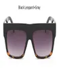 WholeHapigoo Famous Celebrity Italia Brand Designer Kim Kardashian Square Suntrases Women Women Vintage Flat Top Sun Glasses per Fe4350389