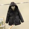 Casacos de trincheira feminina de algodão Mulheres de comprimento 2024 Moda de inverno Slim Fitting Waoled Hooded