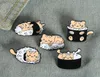 Caricature couverture de chat de chat Collier Brooches mignonnes épingles de peinture en alliage de tasse animale mignonne pour jupe de sac à dos de cow-boy unisexe