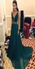 Hunter Green Prom Dresses 2020 Formale Parpie da sera abiti con perle fulloni profondi V Neck africano Dubai arbic senza schienale a buon mercato5142209