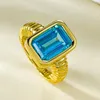 Ringos de cluster Spring Qiaoer 925 Prata esterlina 8 11mm Emerald Cut Labor