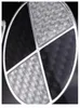 4pcs hochwertige 3D -Abzeichen Aufkleber Kohlefaser Schwarz weiß weiß Auto Rad Nubsthautstein 65 mm 67 mm 79 mm für 3 5 7 x1 x3 x5 x6223K4170598
