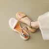 Klädskor kvinnor sommar sandaler romersk avslappnad spännband för chunky häl blandad färg zapatos mujer