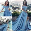 2019 Arabe Light Blue Formel Robe Formal Cheap une ligne hors des épaules divisé longue robe de fête d'usure formelle sur mesure plus taille 6342974