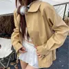 Damengrabenmäntel 2023 Herbst/Winter Khaki Farbe Miu Brief Patch bestickte Revers Casual Mode -Jacke für Frauen Ins