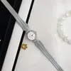 Montre-bracelets électroplate à vide à vide 18 carats en or Silver Quartz Quartz en acier inoxydable Bracelet en tricot étalant Bracelet Gift Reloj