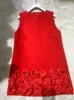 Robes décontractées Verdejuliyy Femmes mini-robes Designer Fashion Fashion Sumvel Sans manches rouges noir Remantic Rose Flower 3D Appliques Holiilles