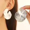 Boucles d'oreilles déformées design de ventilateur exagéré Fashion Big for Women Europe et American Style Persony Party Ear Jewelry
