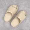 2024 7A FOAM RUNNER DESIGNER STAPPERS Lyxiga män Kvinnor Slides Bests Quality Sandals Slide Slipper With Original Box