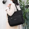 Borsa 2024 Spring Fashion Messenger Women Show Nylon Casual Borse Casual Assicelle Borsa per lo shopping da donna SAC