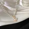 Fashion Imitation Pearls Collar Vinatge ABS Pearl Pendant Necklace For Women Simple OT Buckle Clavicle Chain Party Jewelry 240403