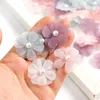 Dekorative Blumen 30pcs künstliche Rose gefälschte DIY Brautkleidung Handwerk Dekor für Home Hochzeit Dekoration Kuchen Geschenkzubehör