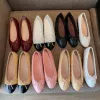 Ballerines Flats Ballet Flats Colchado Diseñador de cuero Mujeres Ballerina Flats Bombas Focos Loafer Bajo Tacón Slingback Blanco Borgoña con caja