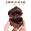 Decorative Figurines Wooden Ring Box Heart Shaped Jewelry Display Case Proposal Wedding Holder