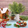 Dekorative Blumen künstliche Weihnachtskiefernnadelzweige Weihnachtskranz Dekoration gefälschte Pflanzen Blätter Home Wedding Party Supplies