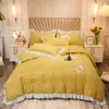 Bedding Sets 4 PCS Water Washing Cotton Solid Color Duvet Cover Set Embroidered Small Daisy RuffleBedding With Bed Sheet Pillowcase