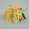 Dekorative Blumen 1PC Modesimulation 18 Köpfe Künstliche Lilien Hochzeitsdekor Blumenzubehör Multicolor -Blumenstrauß Fälschung