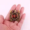 Vintage Viking Personal Fun Collection Emor Pin d'enfance Game de jeu Film Film de film Brooch Badge mignon MEUX MEILLES ANIME