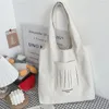 Evening Bags Tas Belanja 2024 Wanita Seri Cetak Pola Teks Beige Tote Fashion Kapasitas Besar Sederhana Komuter Harajuku Dapat