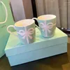 Кружки кружки Bow Blue Ceramic Coffee Cufe Пара подарочная коробка сумка высокая красота роскошная вода