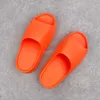 2024 7A FOAM RUNNER DESIGNER STAPPERS Lyxiga män Kvinnor Slides Bests Quality Sandals Slide Slipper With Original Box