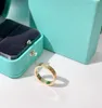 2021 luxurys designers couple ring with clear lettering fine workmanship full personality engagement jewelry box gold and silv4001098