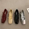 Sukienka buty Mary Jane for Women 2024 Retro Medium Heele Single Miękkie i wygodne czerwony balet Zapatos de Mujer
