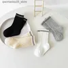 Kinderen sokken modieuze en eenvoudige solide gekleurde kalfssokken voor kinderen jongensmeisjes.Geschikte warme kinderen met wollen kasjmier in de lente herfst Q240413