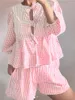 Saisies de piste féminines Elegant Plaid Imprimerie courte pantalon Suite Y2K Femmes Lace-Up Bow Puff Sleeve Ruffles Top 2 Pieces Pièces