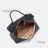 Umhängetaschen Frauenquadratbox Handtasche Echtes Leder Crossbody Tasche Rechteckige kleine Geldbeutel Metallschale Klassische Cowhide -Schlinge