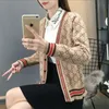 2024 Ny stil Kvinntröjor Luxury Women Sweater Coat Luxury Brand Cardigan Sticked V-Neck Womens Fashion Letter Long Sleeve Pullover Coats Tops Size S-3XL