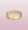 Love Ring Designer anneaux Ring Diamondpave Band de mariage Femmes Bijoux de luxe Titanium Steel Goldplated Never Fade pas Aller7833455