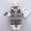 Kledingsets Boys en Girls 'Cartoon Bear Pak Children's Hooded Sweater driedelig vest met pluche verdikte thermische sportkleding
