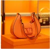 Кошелька для модного дизайнерского дизайнера моды женщины на плечах мешков женская роскошные дизайнеры v сумочка сумочка сумочка кошелек Nappa Stud Totes