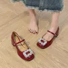 Klänningskor Spring Designer Crystal Women Mary Jane Fashion Female Elegant Square Toe Low Heel Ladies Comfort Party Pumps