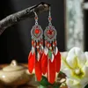 Boucles d'oreilles en peluche Boho Feather Long Leaf Tassel Drop pour femmes Géométrie en cristaux Crystal Perles à la main