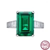 Clusterringen S925 Silver Ring grootmoeder Green Diamond High Grade eenvoudige en elegante modieuze veelzijdige veelzijdige sieraden voor vrouwen