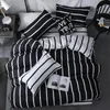 Bedding Sets Juego De Cama Lino Con Curva Vaca Negra Funda Edredn Plana Cubierta Tamao King Size 3/4 Uds.