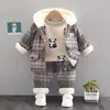 Kledingsets Boys en Girls 'Cartoon Bear Pak Children's Hooded Sweater driedelig vest met pluche verdikte thermische sportkleding